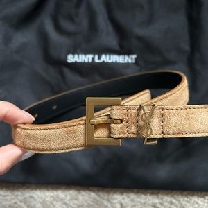 YSL LOGO SKINNY SUEDE BELT